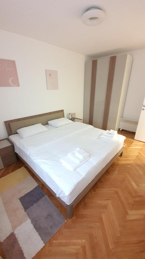Apartman 8 Vrdnik Exterior foto