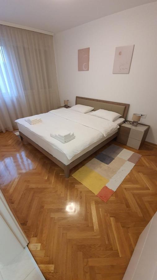 Apartman 8 Vrdnik Exterior foto